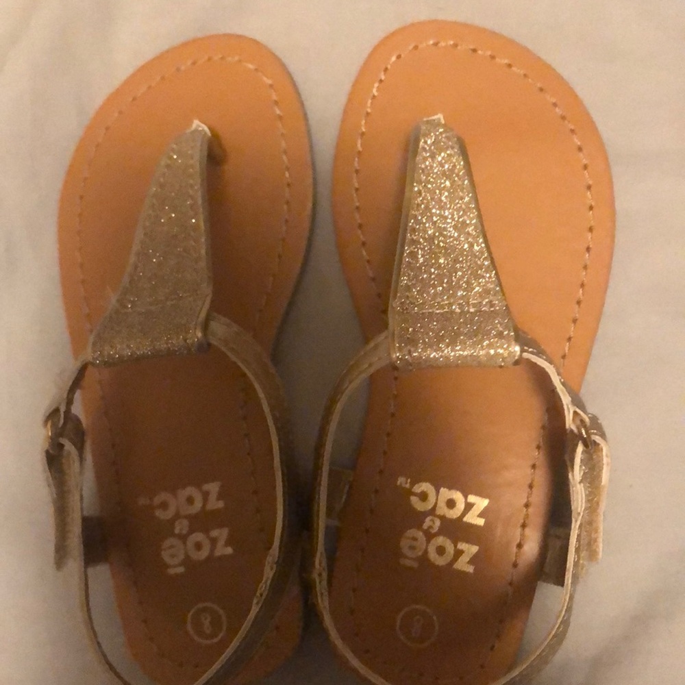 Kid size 8 Sandals